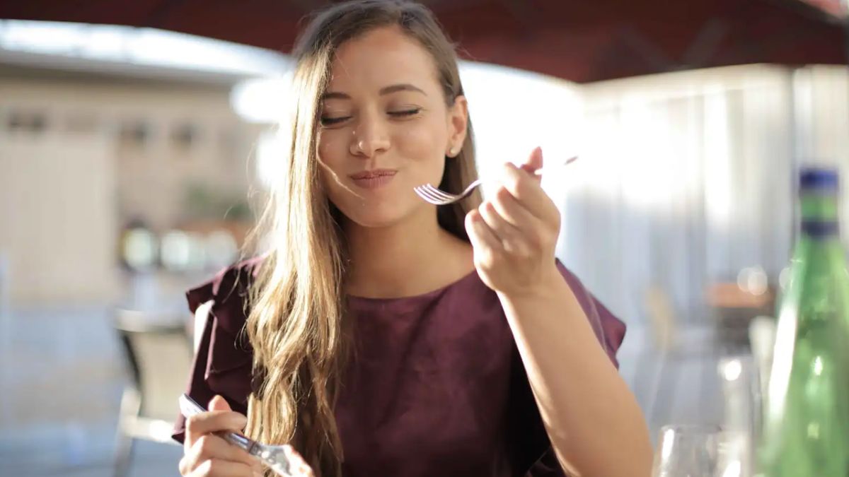 It boosts memory in the morning… a “fall meal” protects the brain from dementia