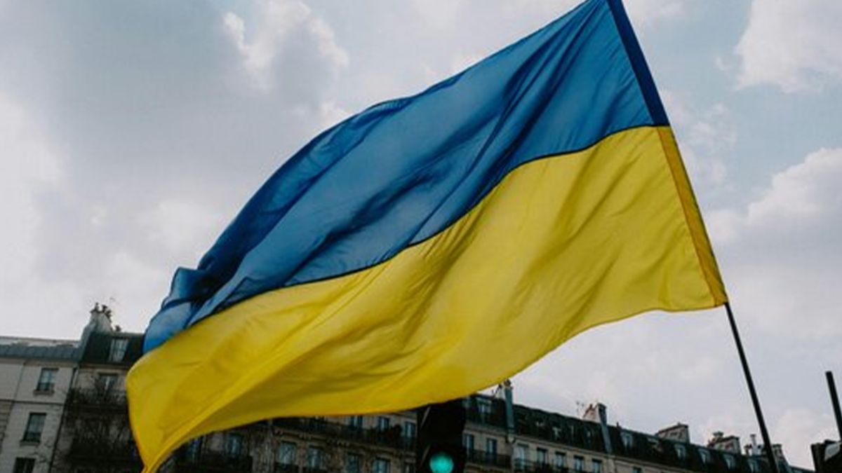 Ukraine’s prime minister urges companies to prepare for the worst and estimates their losses at $7.7 billion