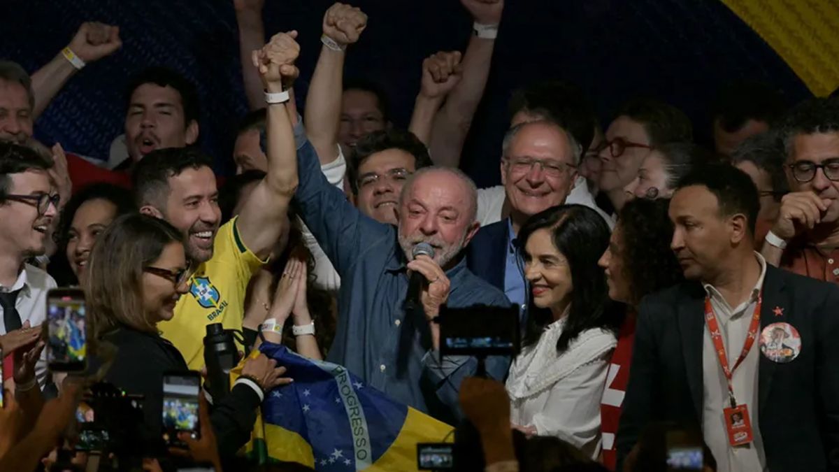 Bolsonaro’s party concedes defeat… and Trump comments on da Silva’s victory