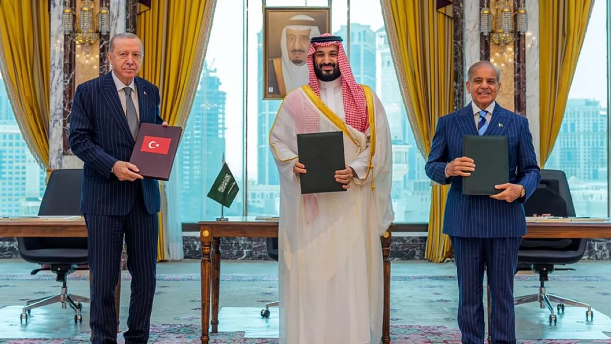 Mecca Alliance in Tehran: The Priority Is Regional Security
